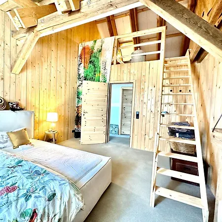Victor's Farmhaus Warthe - Privathaus & Gutshaus Am Achterwasser *